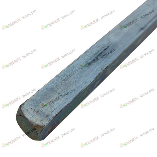 СЗГ 00.683-01 Вал средний (выс. зерн. аппарата) (кв.15х15, L=1720 мм)